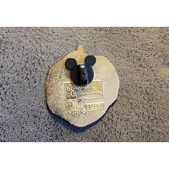 Disney Legend of the Golden Pins Pirates of the Caribbean Pins - Picture 4 of 7